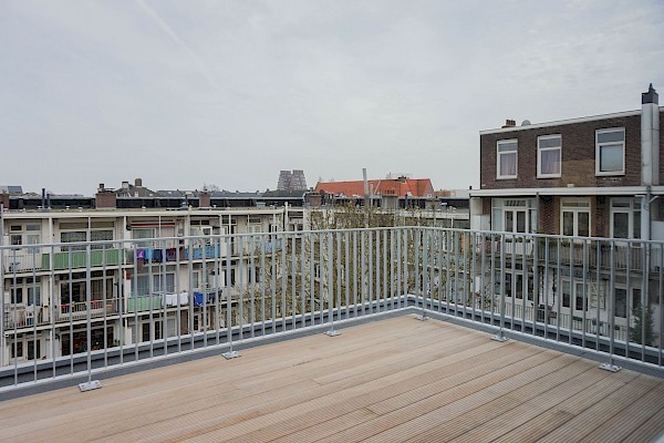 Constructie uitbreiding en optopping te Amsterdam