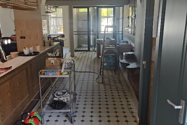 Interne verbouwing bar te West-Terschelling