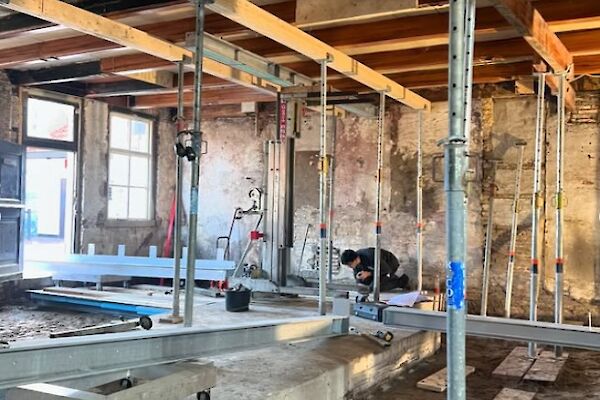 Interne verbouwing bar te West-Terschelling