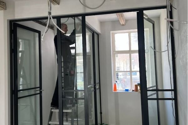 Interne verbouwing bar te West-Terschelling