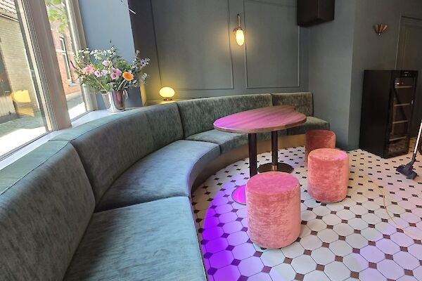 Interne verbouwing bar te West-Terschelling