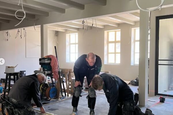 Interne verbouwing bar te West-Terschelling