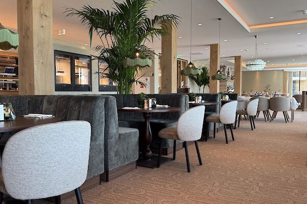 Realisatie sloop, nieuwbouw en renovatie Hotel Volendam