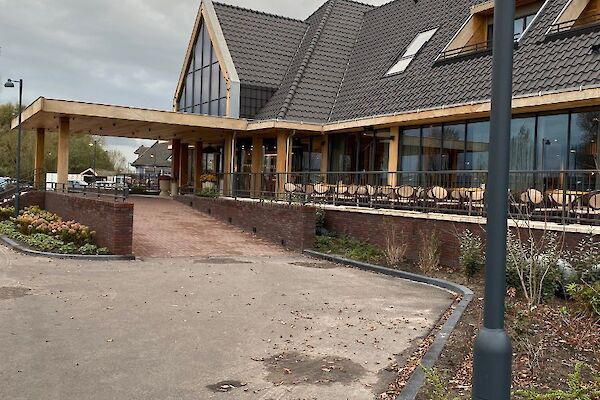 Realisatie sloop, nieuwbouw en renovatie Hotel Volendam