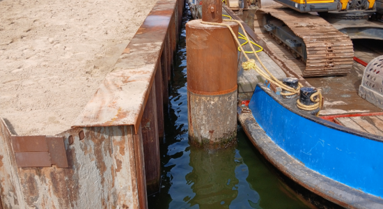 Kade herstel van de superfosfaatloods