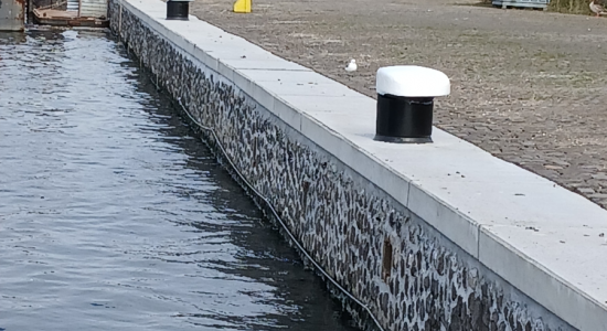 Dekzerken t.b.v. kadeherstel te Amsterdam