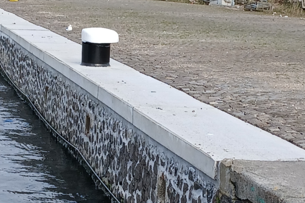 Dekzerken t.b.v. kadeherstel te Amsterdam